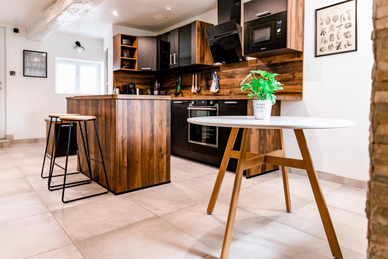 Appartamento Eva Serris Esterno foto